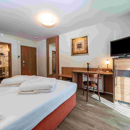 Hotel Hagnauer Hof Екстер'єр фото