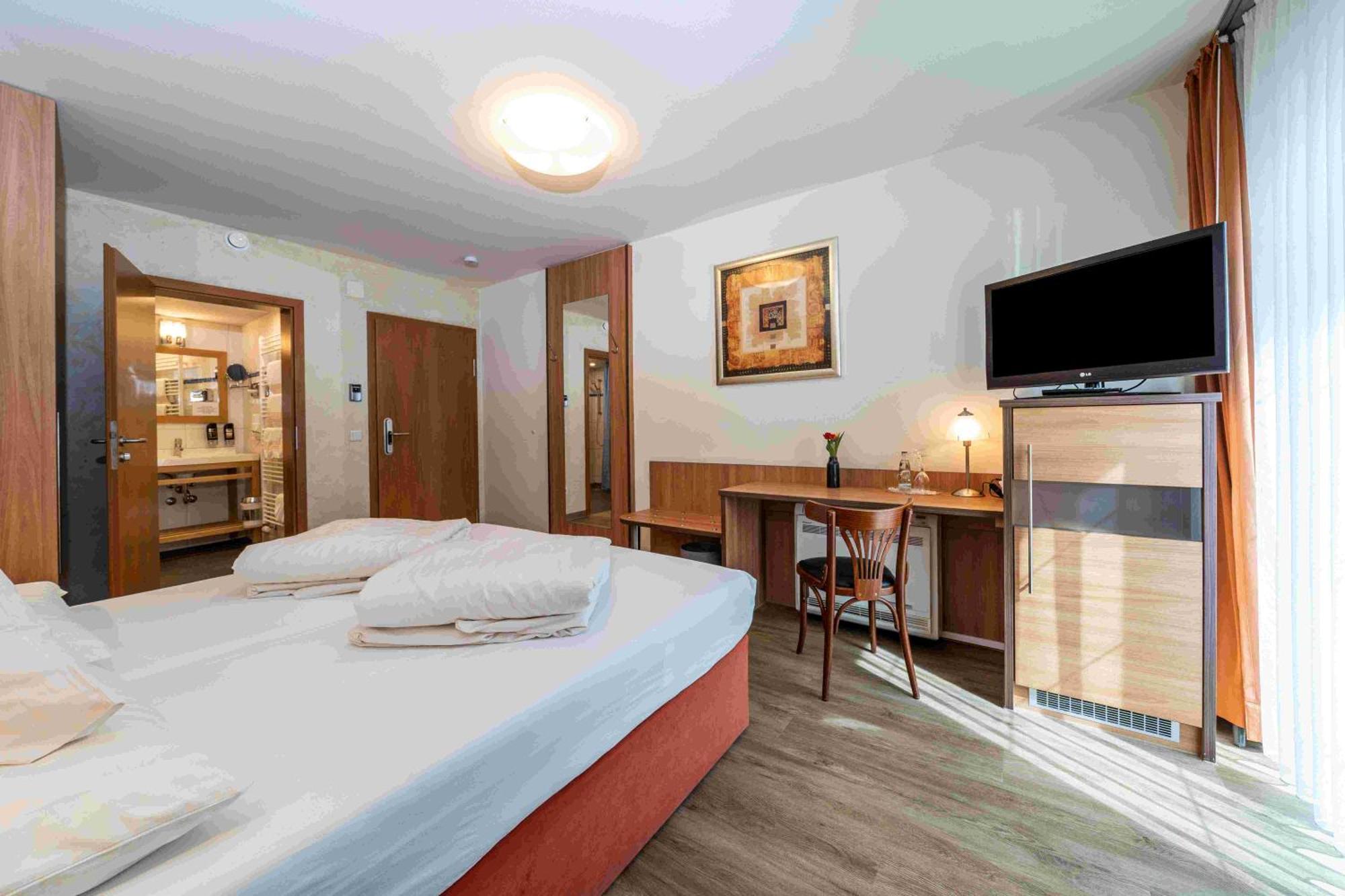 Hotel Hagnauer Hof Екстер'єр фото