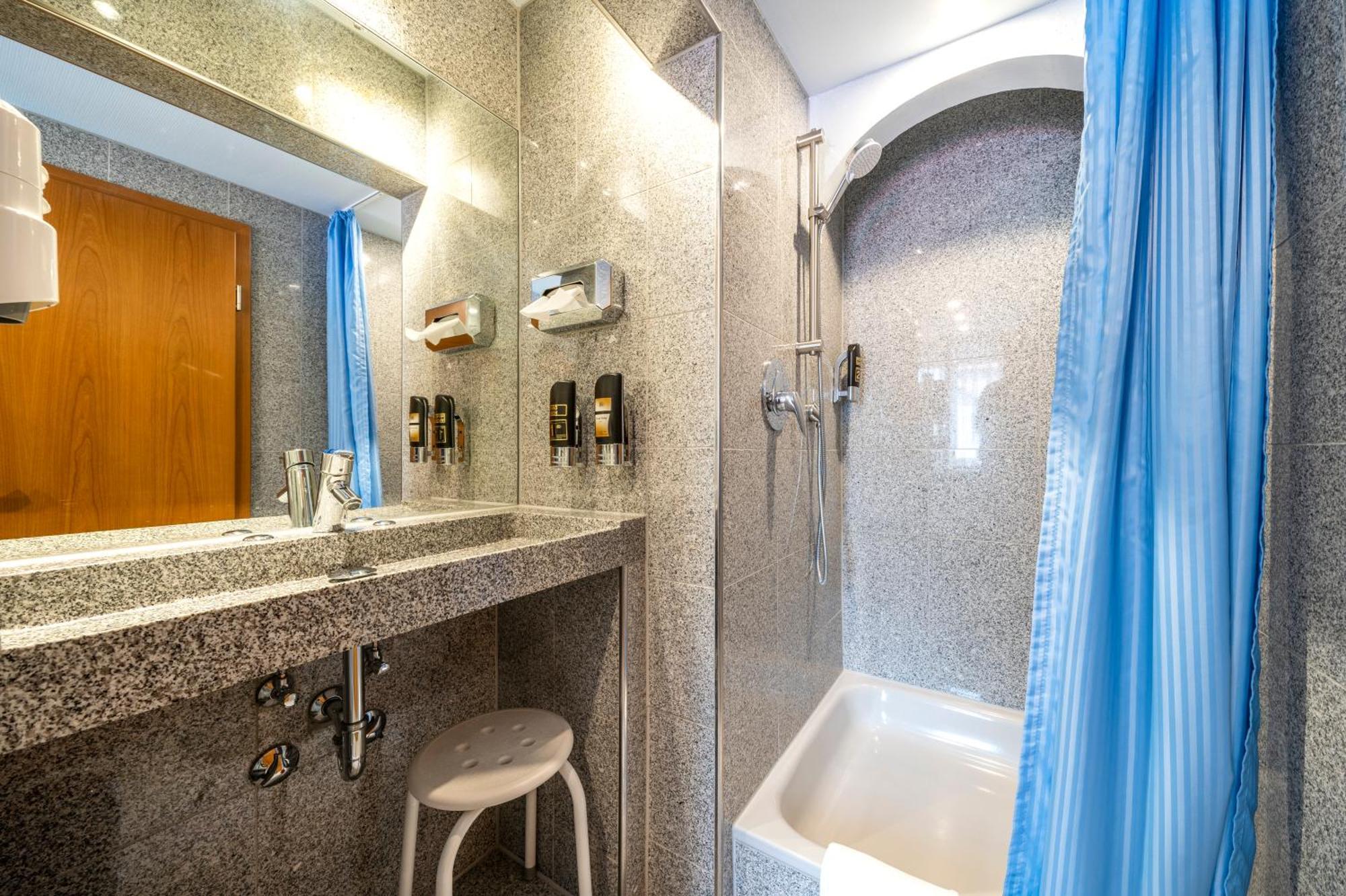 Hotel Hagnauer Hof Екстер'єр фото